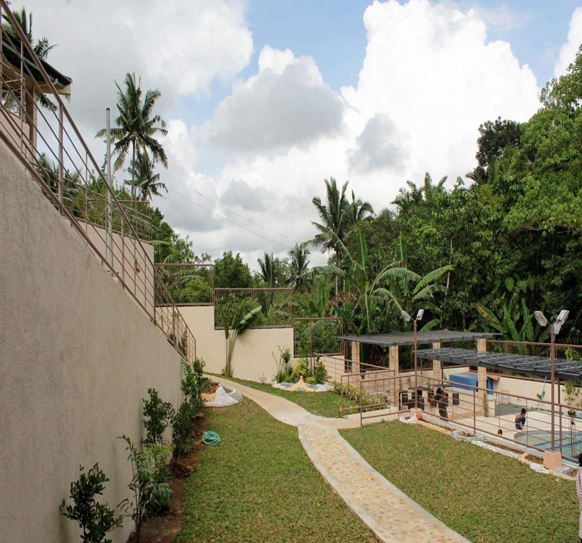 Oyo 1067 Villa Sofia At Silang Tagaytay City Екстериор снимка