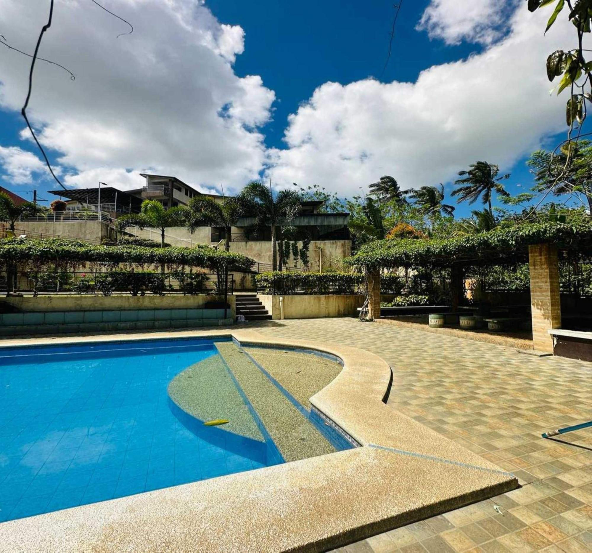 Oyo 1067 Villa Sofia At Silang Tagaytay City Екстериор снимка
